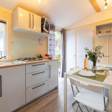 L Arbousier, Mobil-home Vue Degagee Sur La * Hyeres
