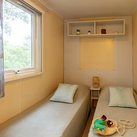 L Arbousier, Mobil-home Vue Degagee Sur La Holiday home *