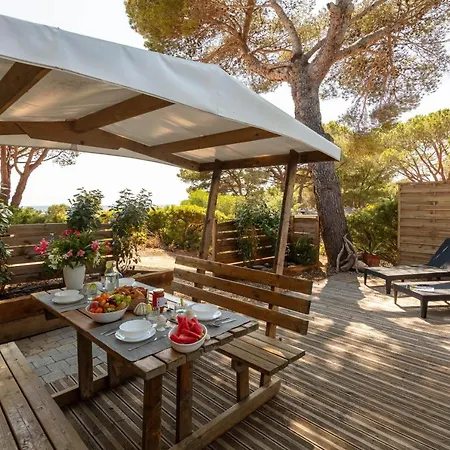 L Arbousier, Mobil-home Vue Degagee Sur La Hyeres