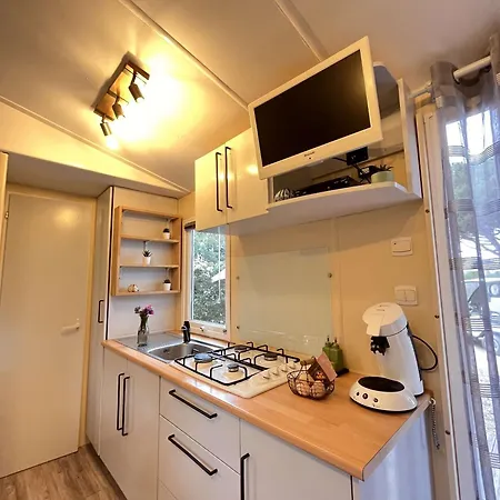 L Arbousier, Mobil-home Vue Degagee Sur La * Hyeres